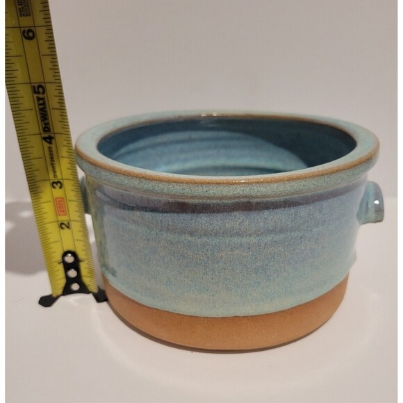 Handmade Studio Art Pottery Bowl with Handles Blue Swirl Glaze Artist Signed - Picture 8 of 9